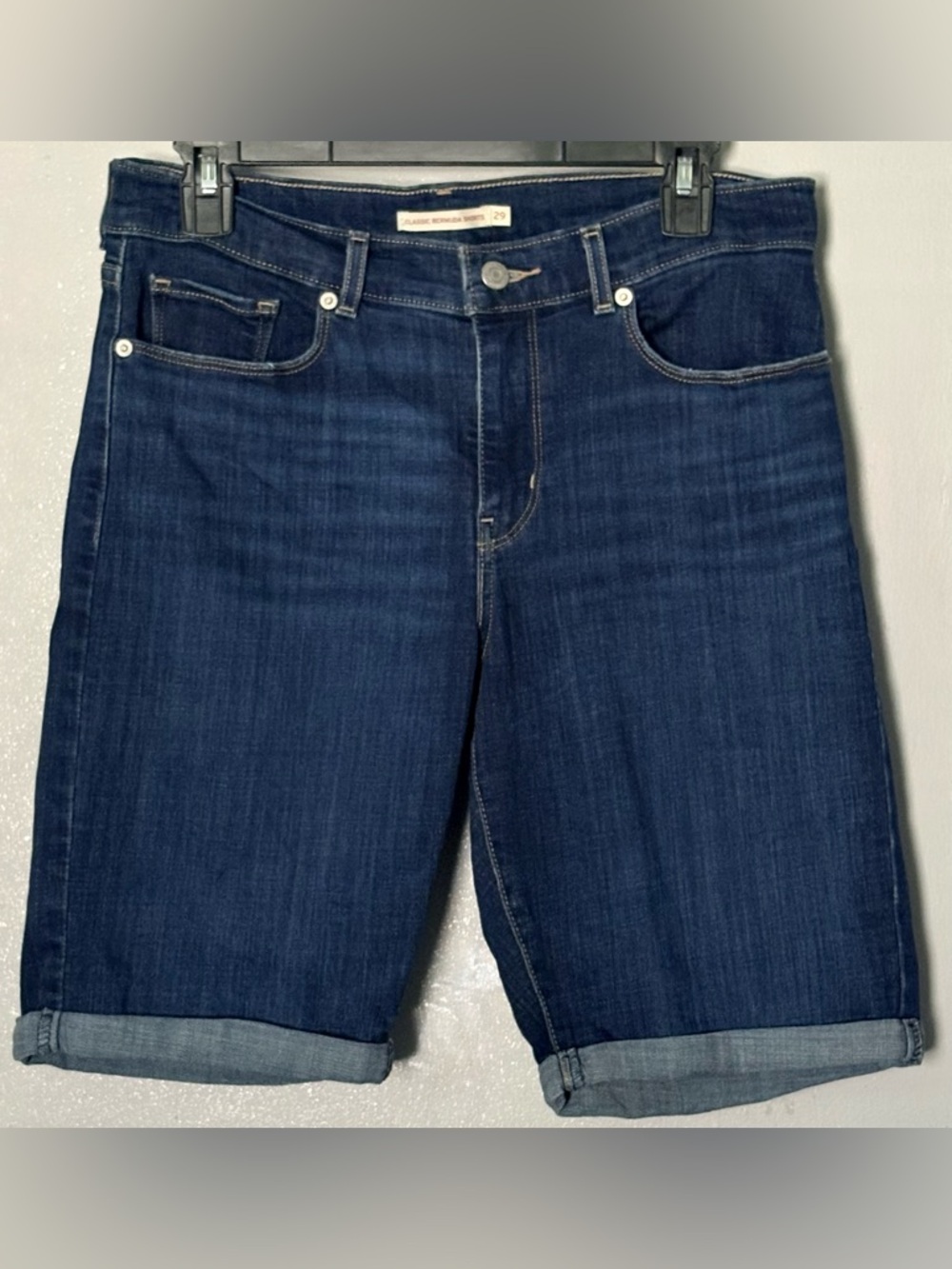 Levi's Classic Bermuda Jean Shorts Size 8/29